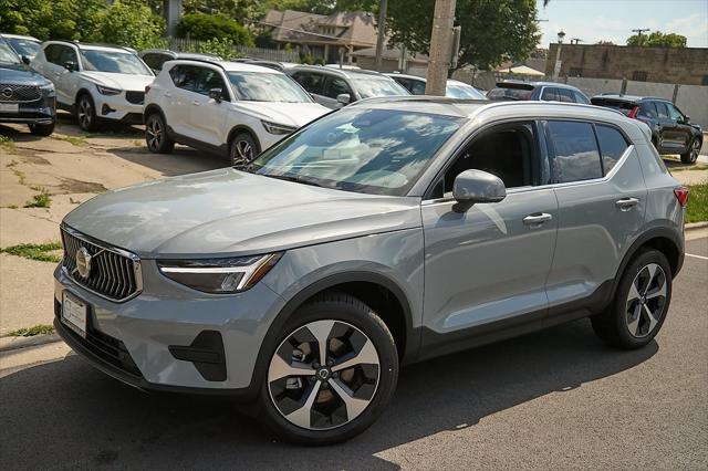 new 2025 Volvo XC40 car, priced at $40,899