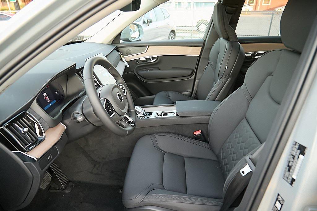 new 2026 Volvo XC90 car, priced at $68,680
