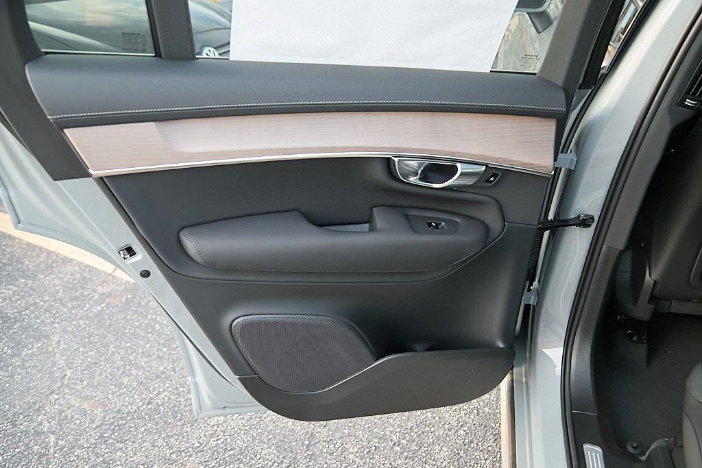 new 2026 Volvo XC90 car, priced at $68,680