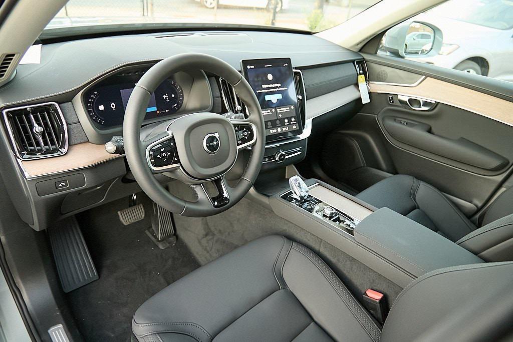new 2026 Volvo XC90 car, priced at $68,680