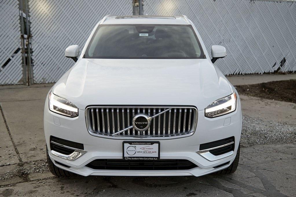 new 2024 Volvo XC90 Recharge Plug-In Hybrid car