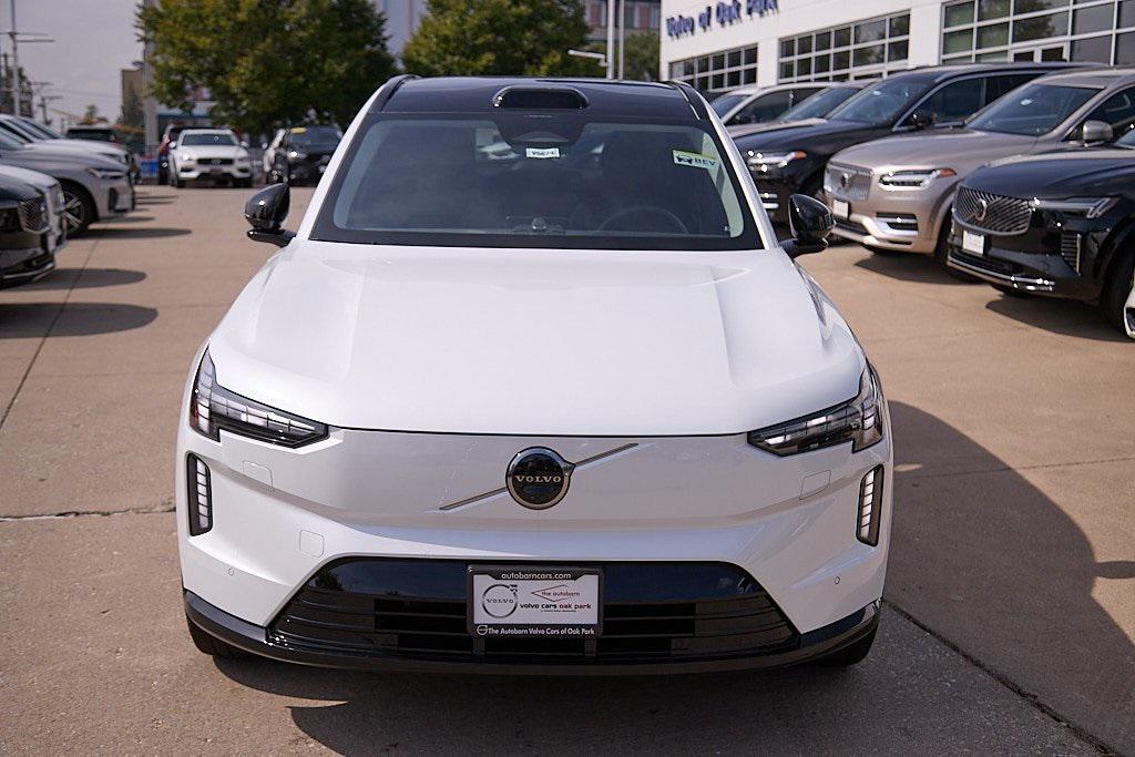 new 2025 Volvo EX90 car, priced at $86,810