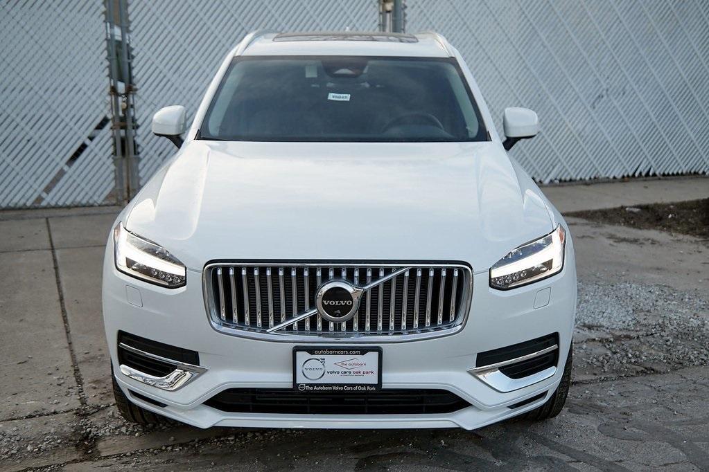 new 2024 Volvo XC90 Recharge Plug-In Hybrid car