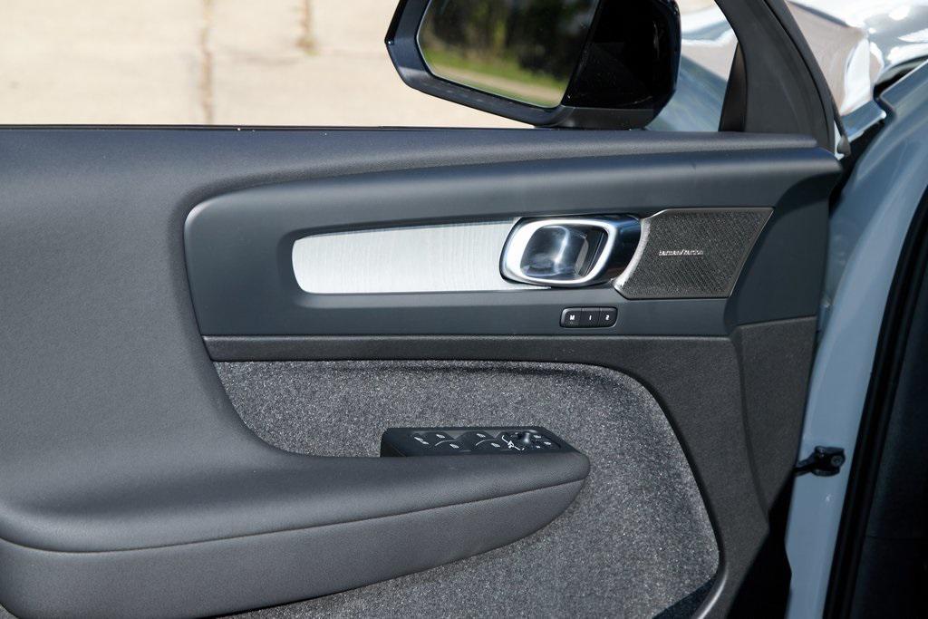 new 2026 Volvo XC40 car, priced at $52,970