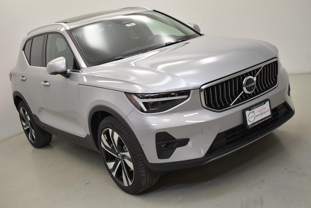 new 2024 Volvo XC40 car, priced at $45,816