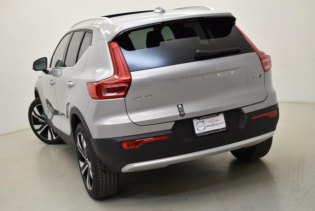 new 2024 Volvo XC40 car, priced at $45,816