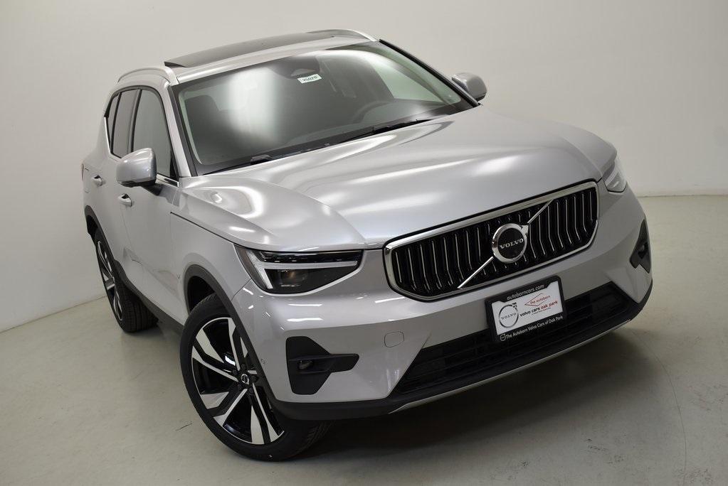 new 2024 Volvo XC40 car, priced at $45,816