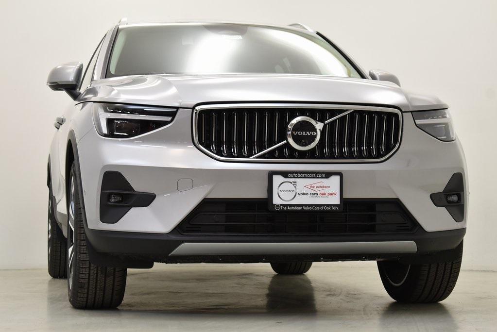 new 2024 Volvo XC40 car, priced at $45,816