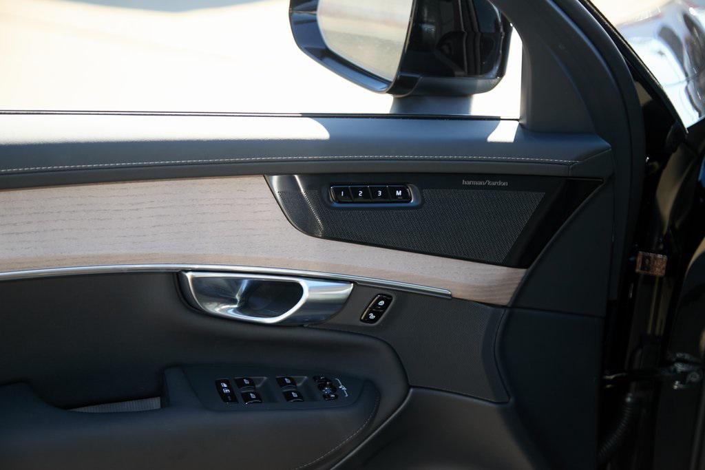 new 2026 Volvo XC90 car, priced at $68,825