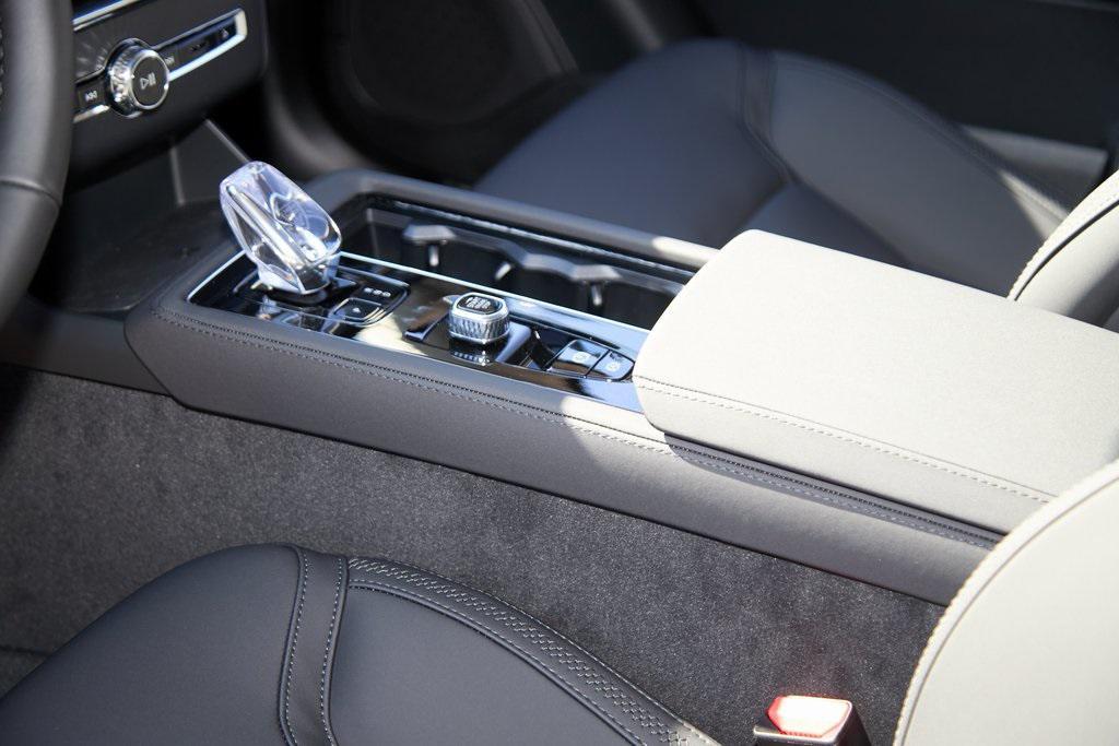 new 2026 Volvo XC90 car, priced at $68,825