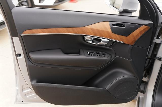 new 2025 Volvo XC90 car, priced at $58,448