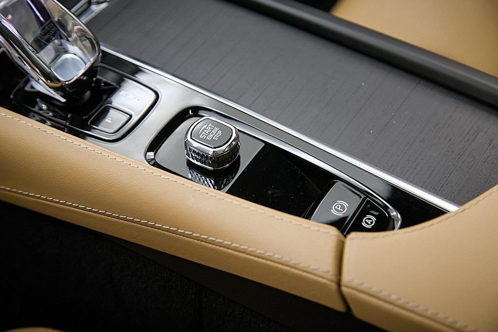 used 2023 Volvo XC90 Recharge Plug-In Hybrid car, priced at $49,995