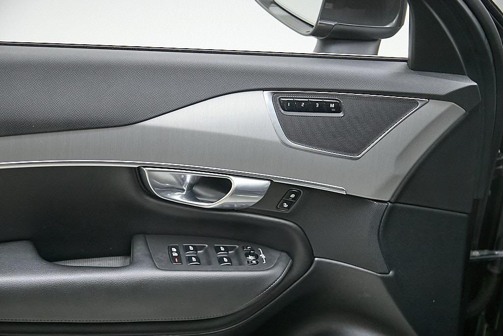 used 2023 Volvo XC90 car, priced at $39,495