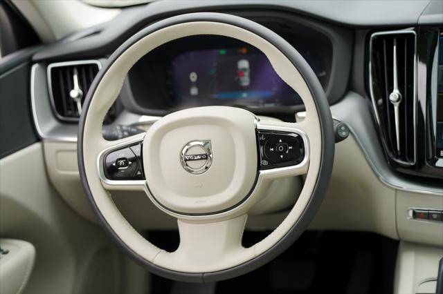 new 2025 Volvo XC60 Plug-In Hybrid car