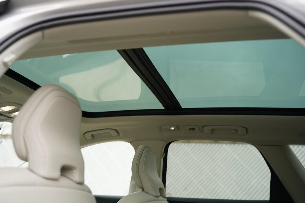 new 2025 Volvo XC60 Plug-In Hybrid car, priced at $60,685