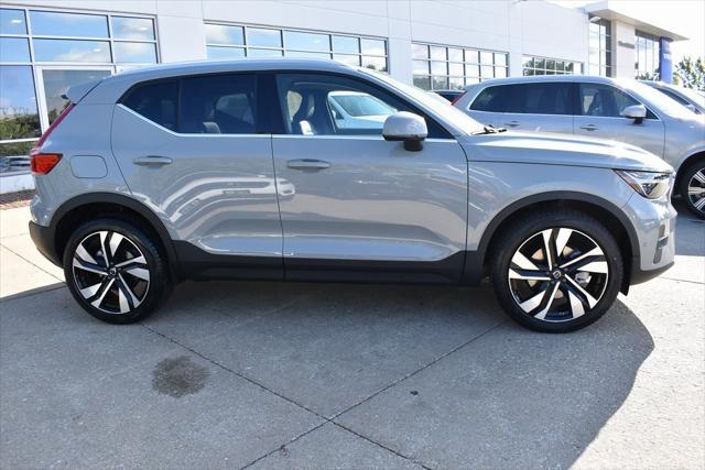 new 2025 Volvo XC40 car, priced at $39,995