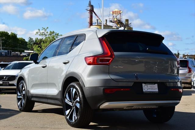 new 2025 Volvo XC40 car, priced at $39,995
