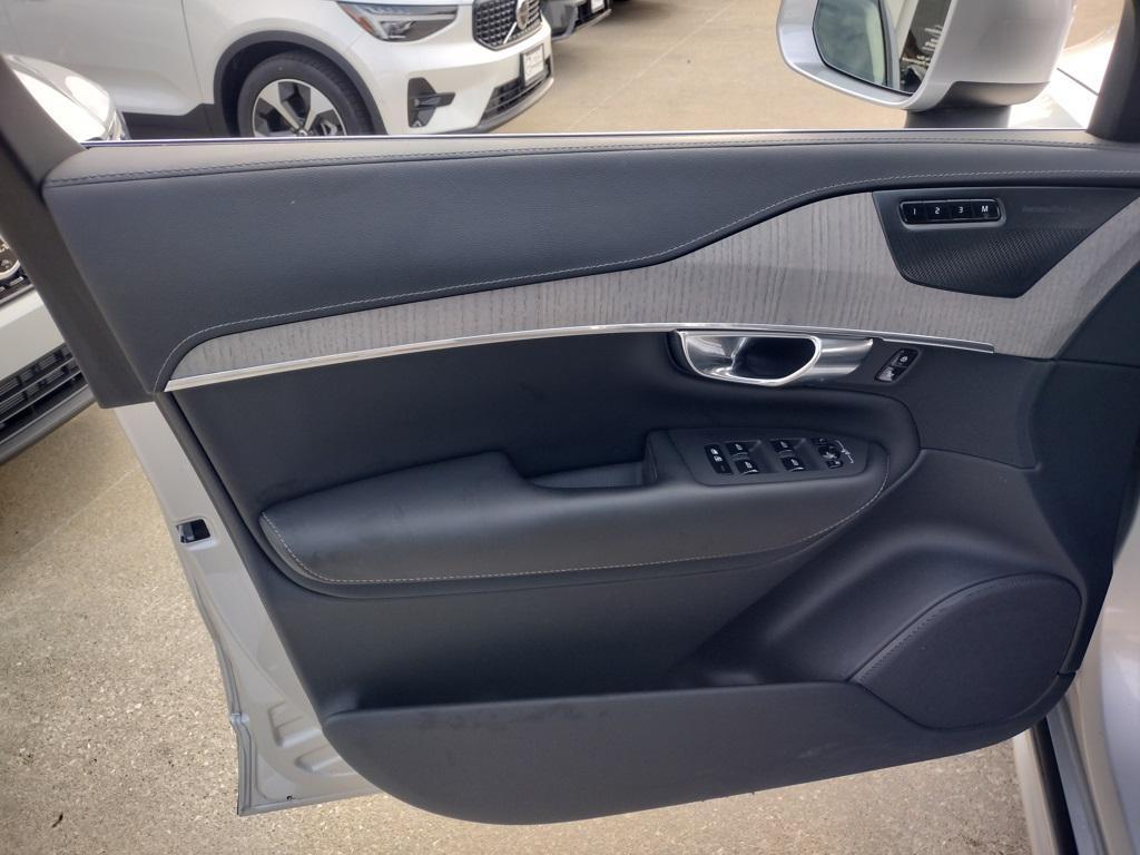 used 2021 Volvo XC90 car, priced at $39,995