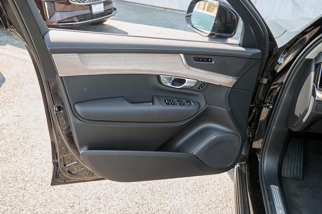 new 2025 Volvo XC90 car, priced at $65,215