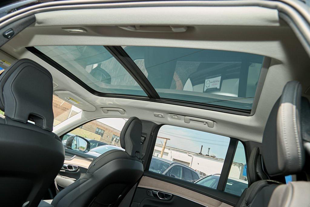 new 2025 Volvo XC90 car, priced at $65,215