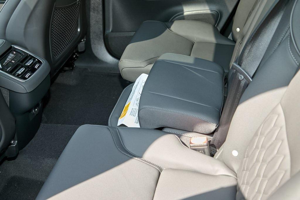 new 2025 Volvo XC90 car, priced at $65,215