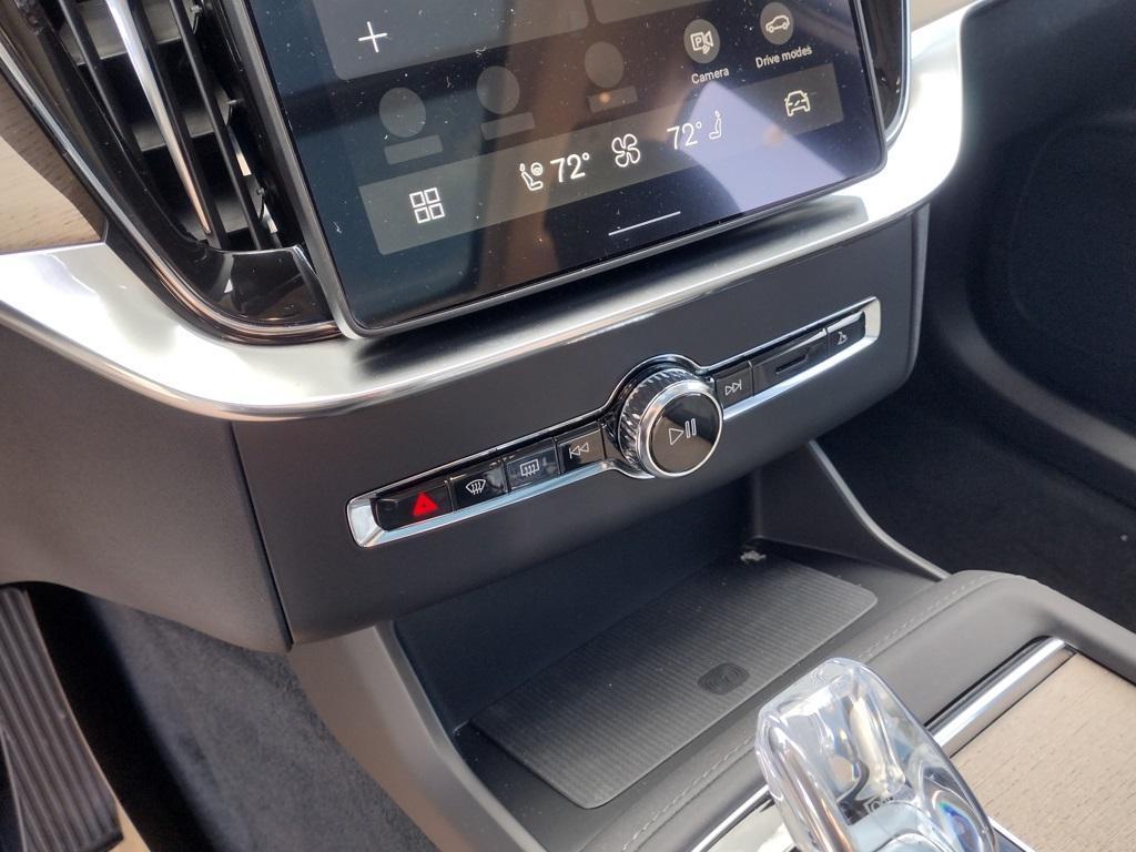 new 2026 Volvo XC90 car, priced at $71,650