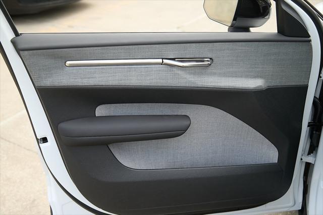 new 2025 Volvo EX30 car