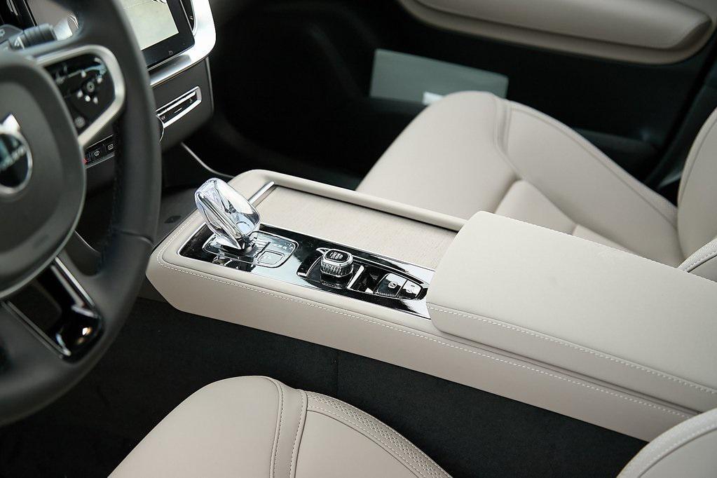 new 2026 Volvo XC90 Plug-In Hybrid car, priced at $80,875