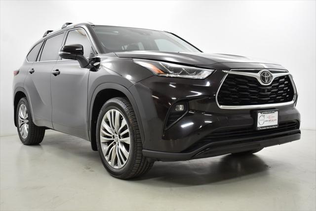 used 2020 Toyota Highlander car, priced at $30,798