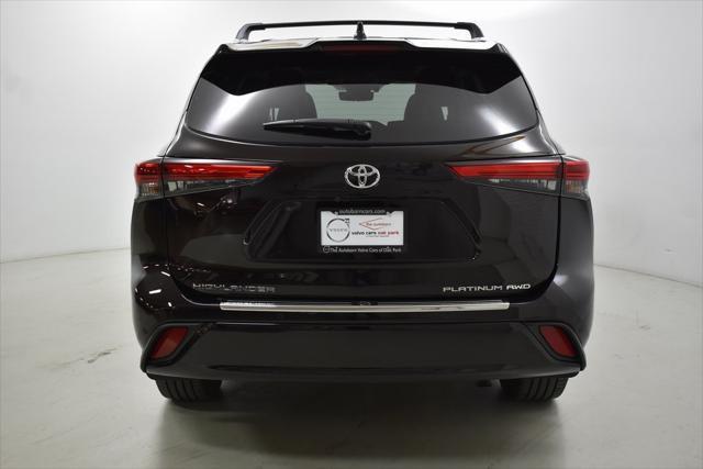 used 2020 Toyota Highlander car, priced at $30,798