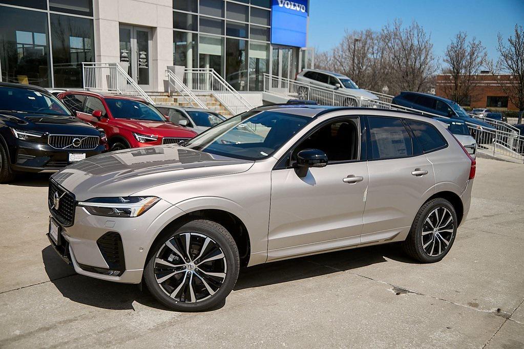 new 2025 Volvo XC60 car, priced at $54,854