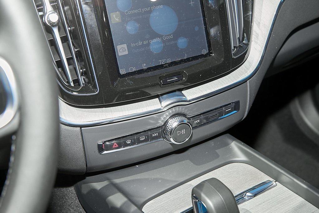 new 2025 Volvo XC60 car, priced at $54,854