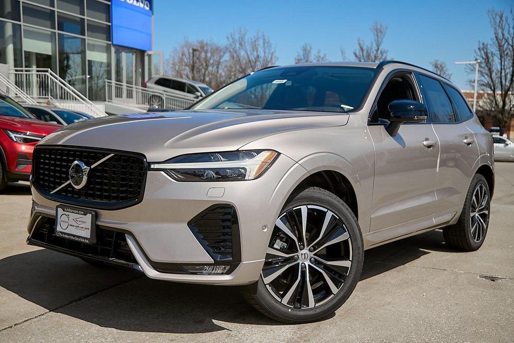 new 2025 Volvo XC60 car, priced at $54,854