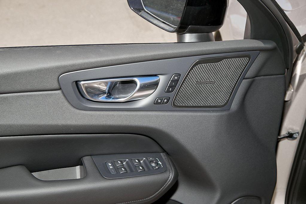 new 2025 Volvo XC60 car, priced at $54,854