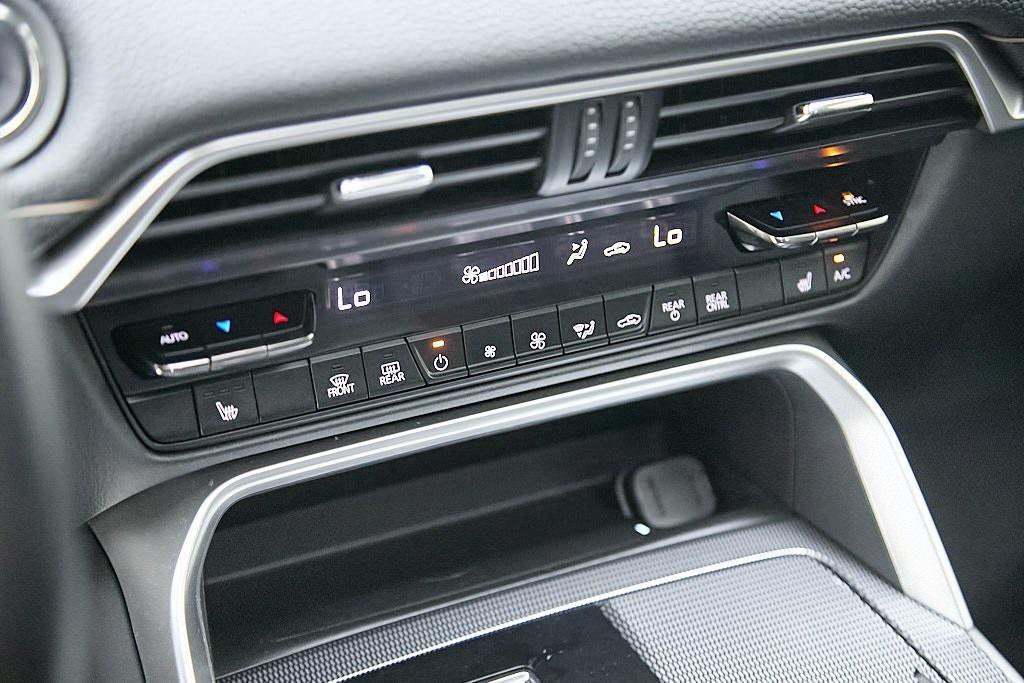 used 2025 Mazda CX-90 car, priced at $35,495