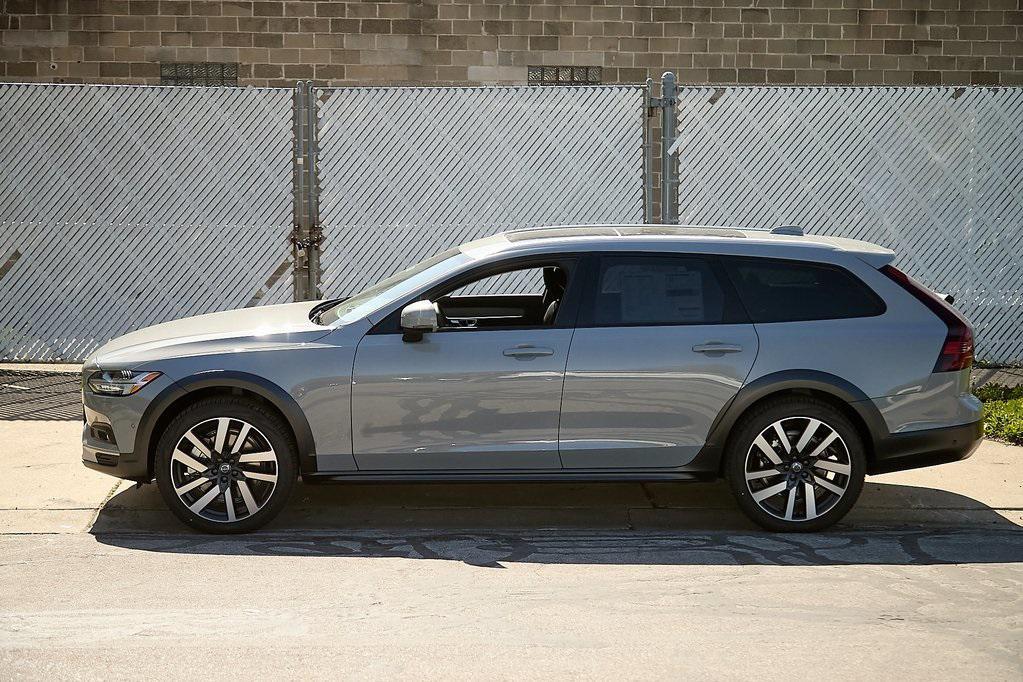 new 2025 Volvo V90 Cross Country car, priced at $61,240