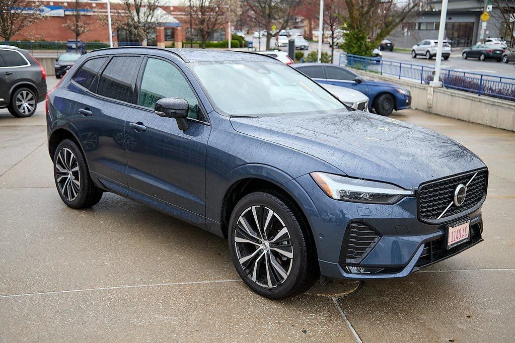 new 2025 Volvo XC60 car, priced at $48,995