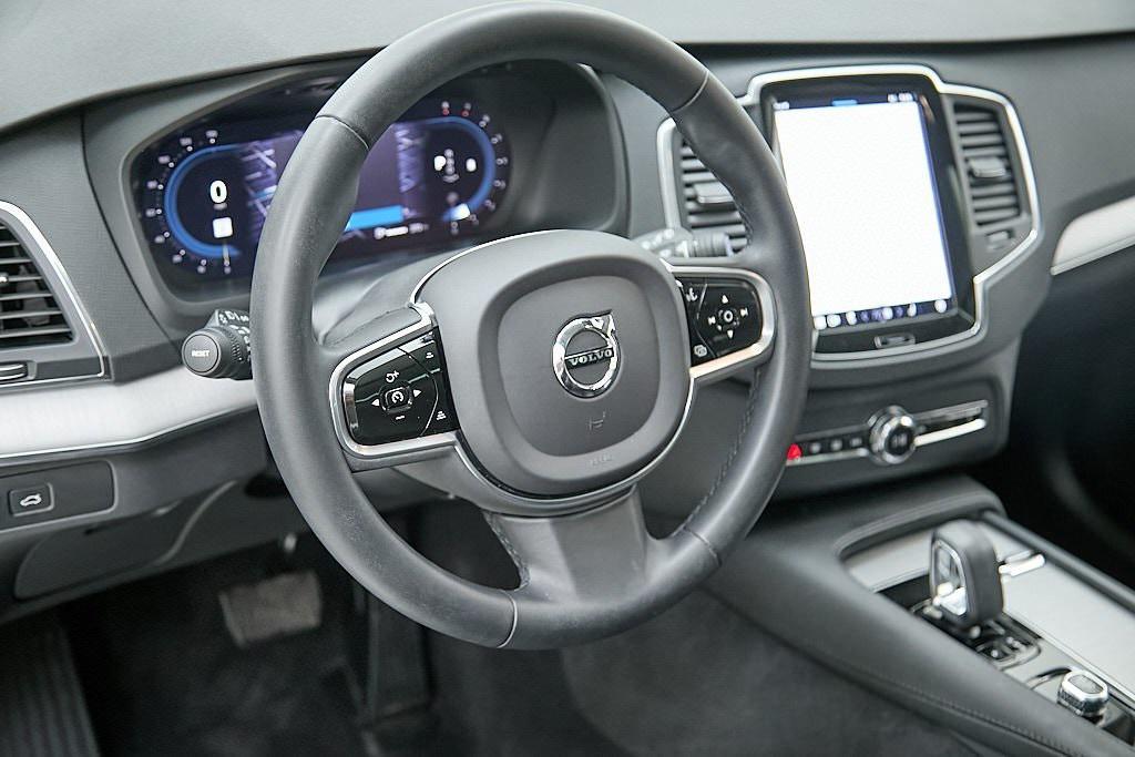 used 2023 Volvo XC90 car, priced at $39,995