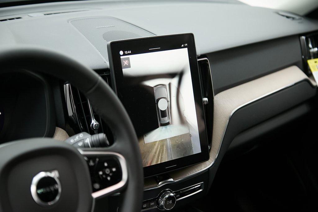 new 2026 Volvo XC60 Plug-In Hybrid car, priced at $68,670
