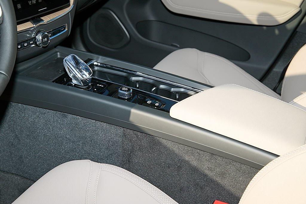 new 2026 Volvo XC60 car, priced at $54,760