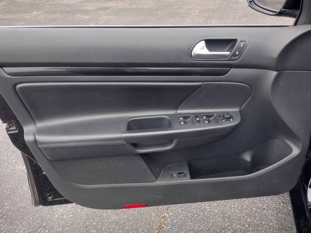 used 2012 Volkswagen Jetta SportWagen car, priced at $8,995