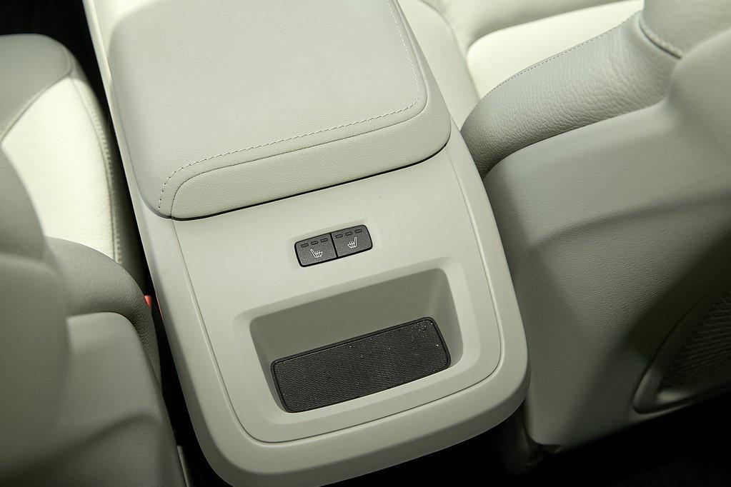new 2025 Volvo XC60 car, priced at $51,110