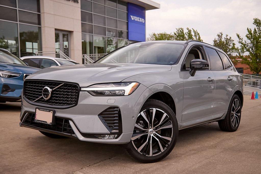 new 2025 Volvo XC60 car, priced at $51,110