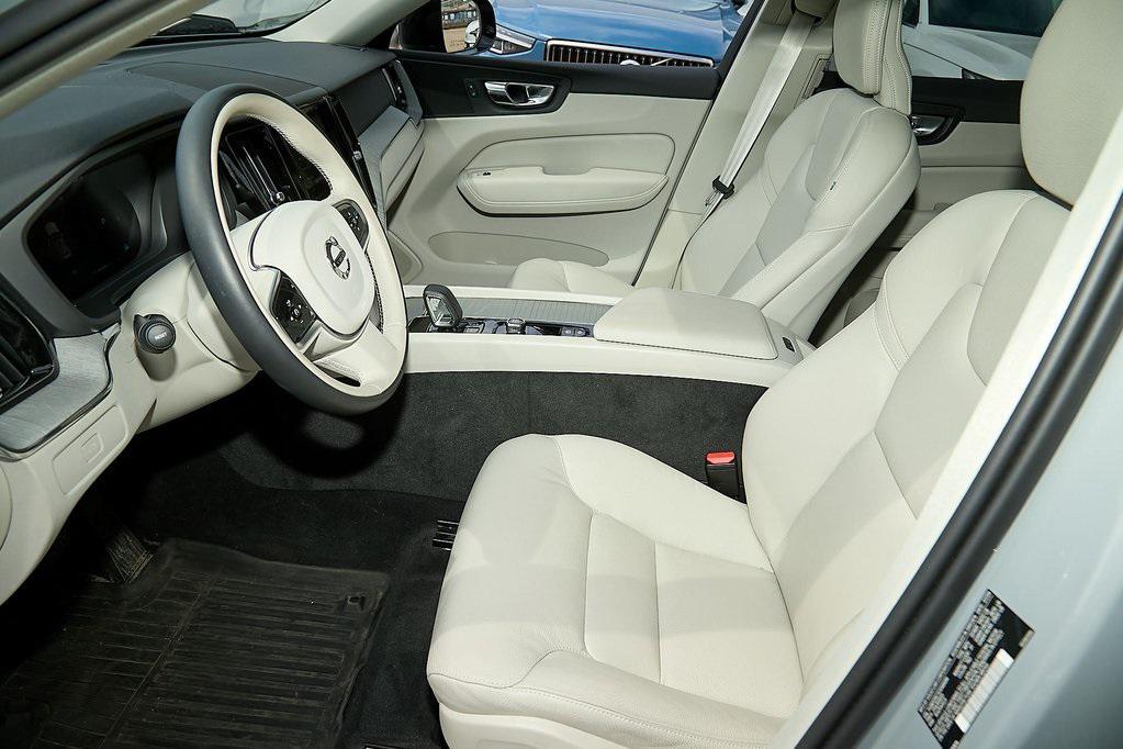 new 2025 Volvo XC60 car, priced at $51,110