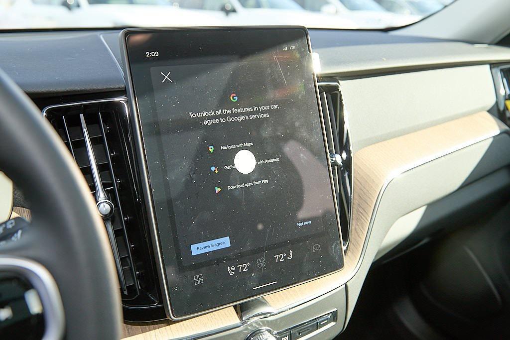 new 2026 Volvo XC60 car, priced at $54,985