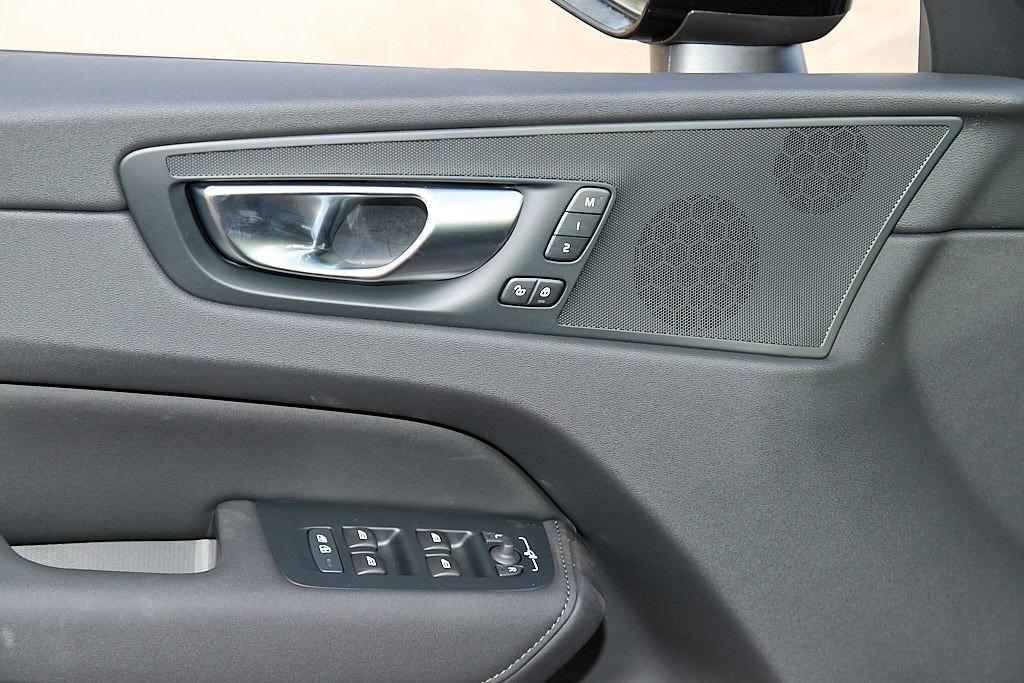 new 2026 Volvo XC60 car, priced at $54,985