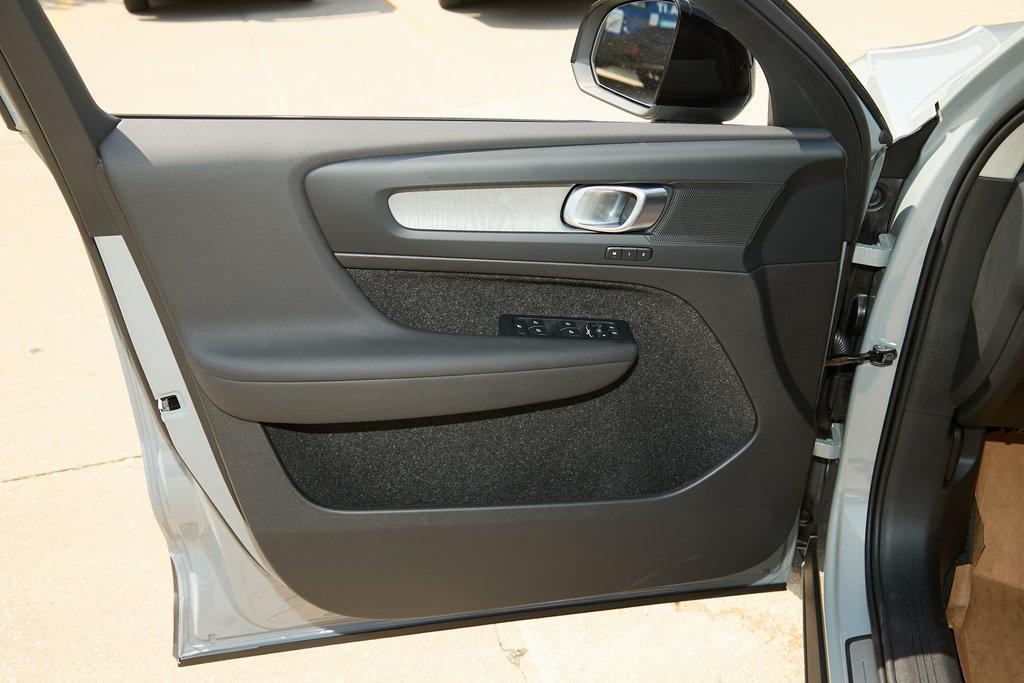 new 2026 Volvo XC40 car, priced at $48,150