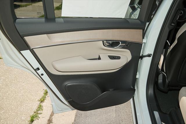 new 2026 Volvo XC90 car, priced at $62,275