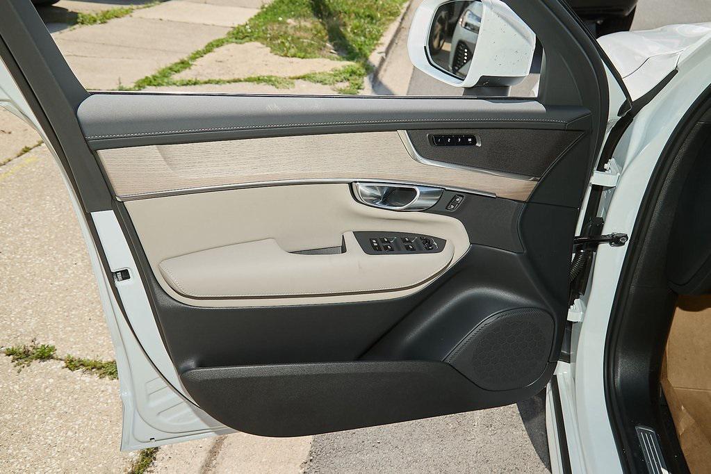 new 2026 Volvo XC90 car, priced at $60,275