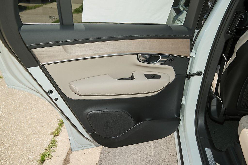 new 2026 Volvo XC90 car, priced at $60,275